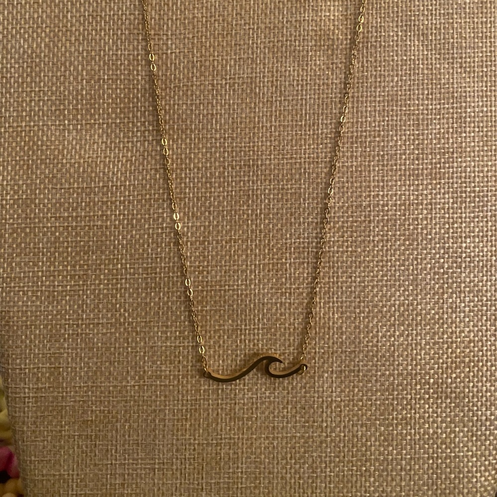 Wave Necklace - Fashion Jewelry